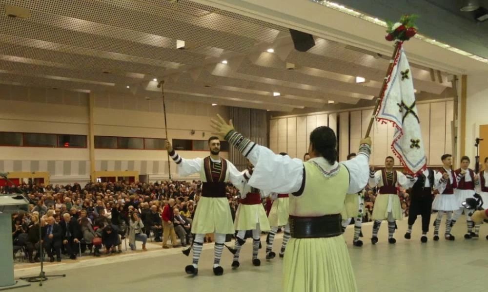 Βλάχικη Αμφικτυονία: Η Ρουμανία προσεταιρίζεται τους Βλαχόφωνους Έλληνες της Αλβανίας